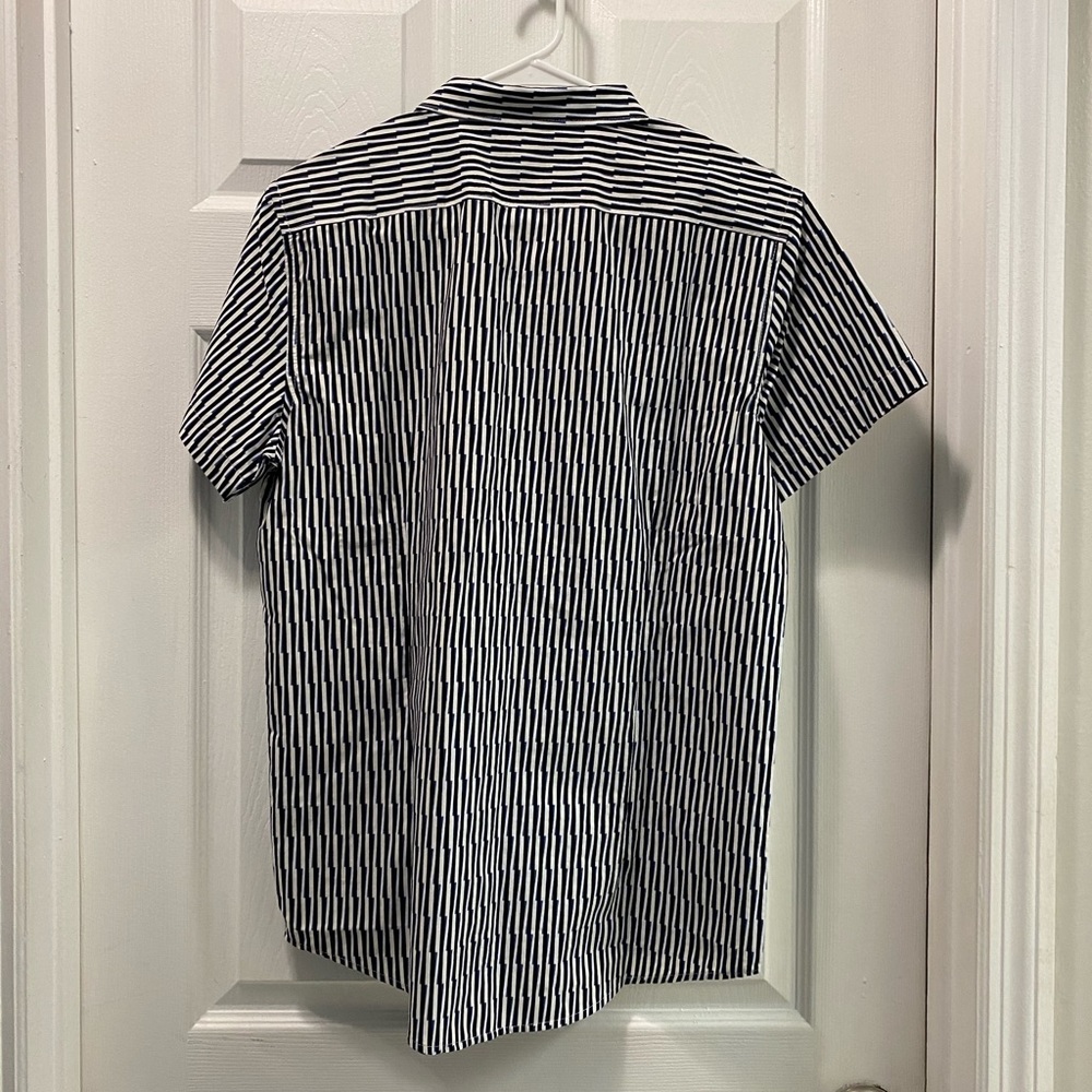 Kenneth Cole Formal button down shit โผ๏ธโผ๏ธ - Picture 4 of 4